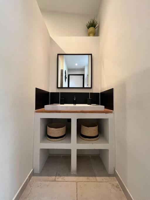 Appartement Au Coeur De Caen Bagian luar foto